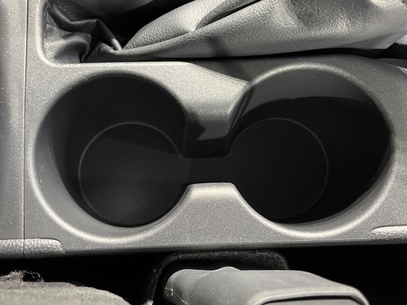2021 Toyota Yaris 5BA-KSP210 (UW-6a6d640b946cf)[25]