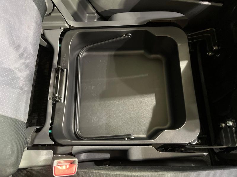 2012 Suzuki Wagon R Stingray DBA-MH23S (UW-6a6d649511b28)[19]