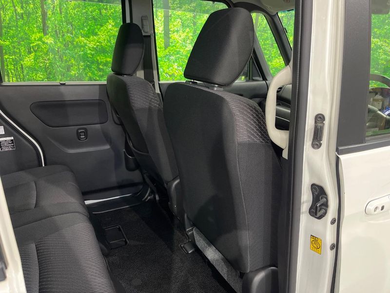 2017 Suzuki Spacia Custom Z DAA-MK42S (UW-6a6d64a3b3d95)[26]