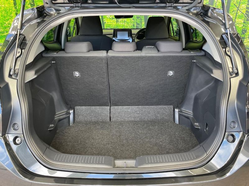 2024 Toyota Aqua 6AA-MXPK11 (UW-6a6d650a72ebb)[23]