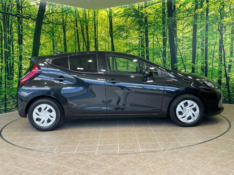 2024 Toyota Aqua 6AA-MXPK11 (UW-6a6d650a72ebb)[15]