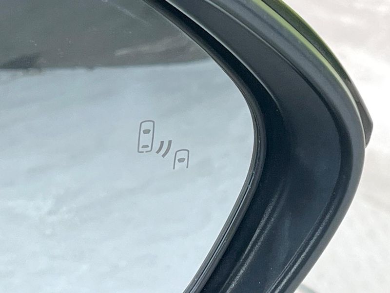 2023 Toyota Sienta 6AA-MXPL10G (UW-6a6d650f65f52)[8]
