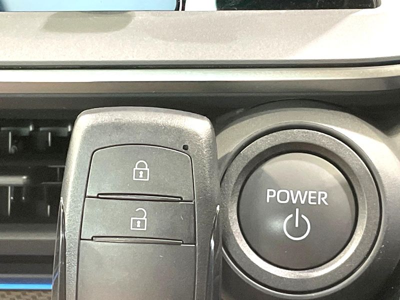 2025 Toyota Prius 6AA-MXWH60 (UW-6a6d652d5003e)[20]