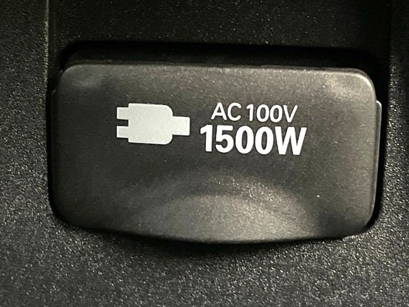 2025 Toyota Prius 6AA-MXWH60 (UW-6a6d652d5003e)[6]