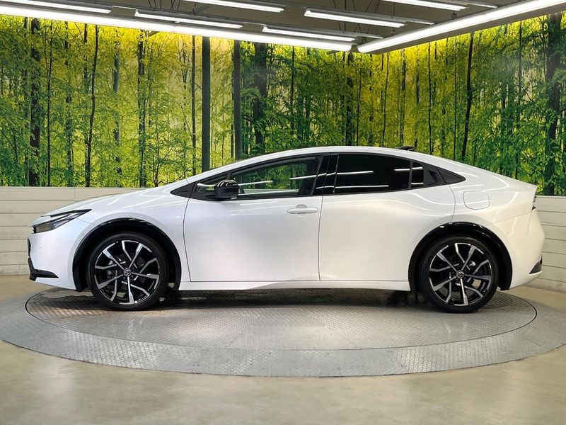 2024 Toyota Prius 6LA-MXWH61 (UW-6a6d652f9a2f4)[28]