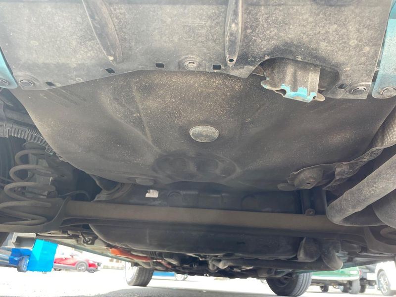 2017 Toyota Aqua DAA-NHP10 (UW-6a6d654d34353)[18]