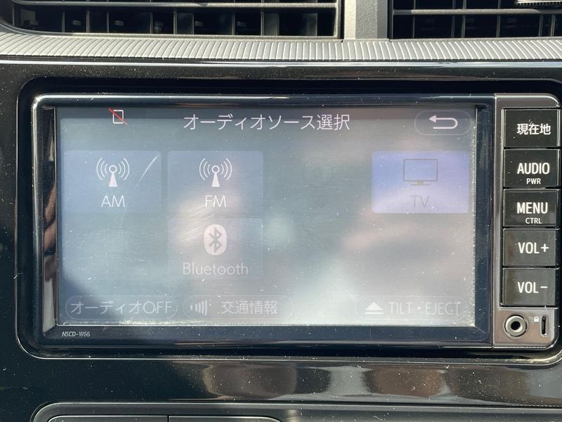 2017 Toyota Aqua DAA-NHP10 (UW-6a6d654d34353)[26]
