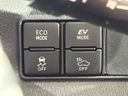 2017 Toyota Sienta DAA-NHP170G (UW-6a6d65537ca76)[27]
