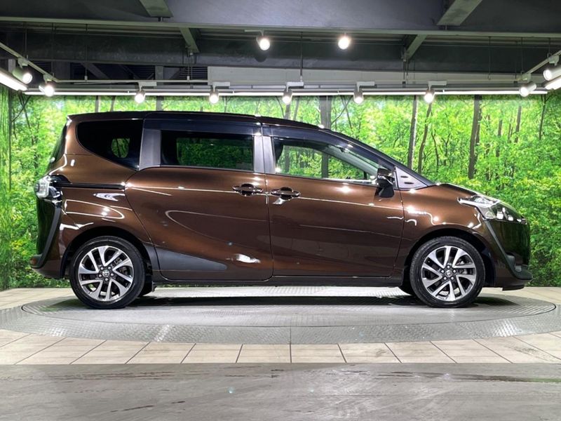 2017 Toyota Sienta DAA-NHP170G (UW-6a6d65537ca76)[13]