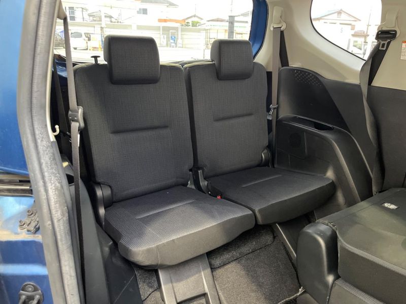 2017 Toyota Sienta DBA-NSP170G (UW-6a6d6559aa2d6)[29]