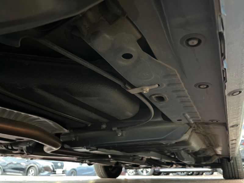 2017 Toyota Sienta DBA-NSP170G (UW-6a6d6559aa2d6)[27]