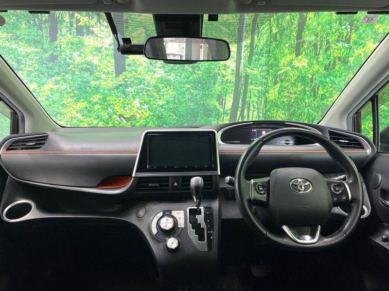 2019 Toyota Sienta DBA-NSP170G (UW-6a6d655c4d38c)[18]