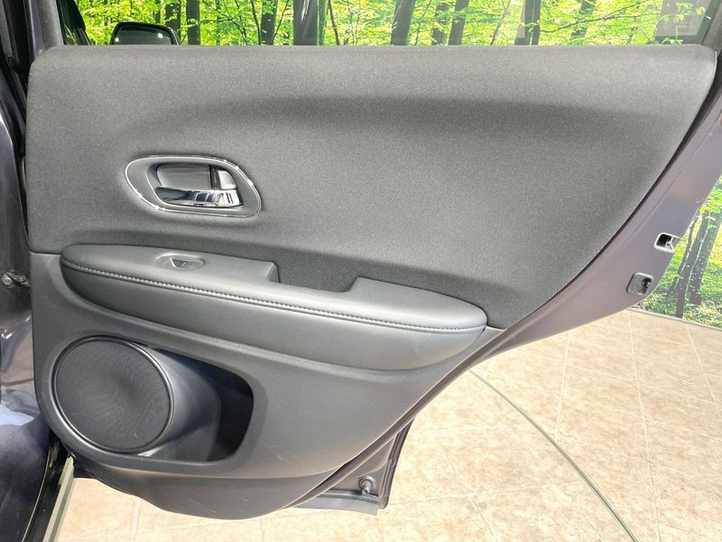 2015 Honda Vezel DAA-RU3 (UW-6a6d6579a4ac5)[15]