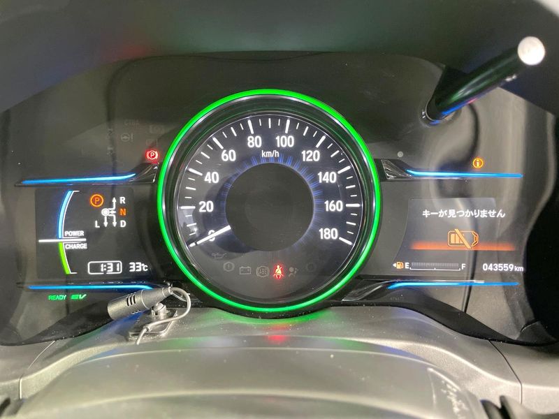 2015 Honda Vezel DAA-RU3 (UW-6a6d6579a4ac5)[25]