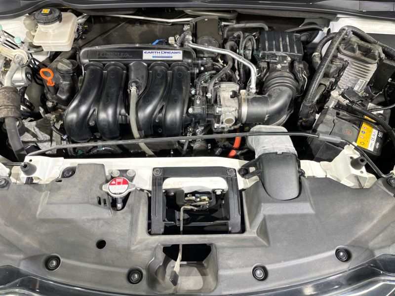 2016 Honda Vezel DAA-RU3 (UW-6a6d657b0e177)[4]