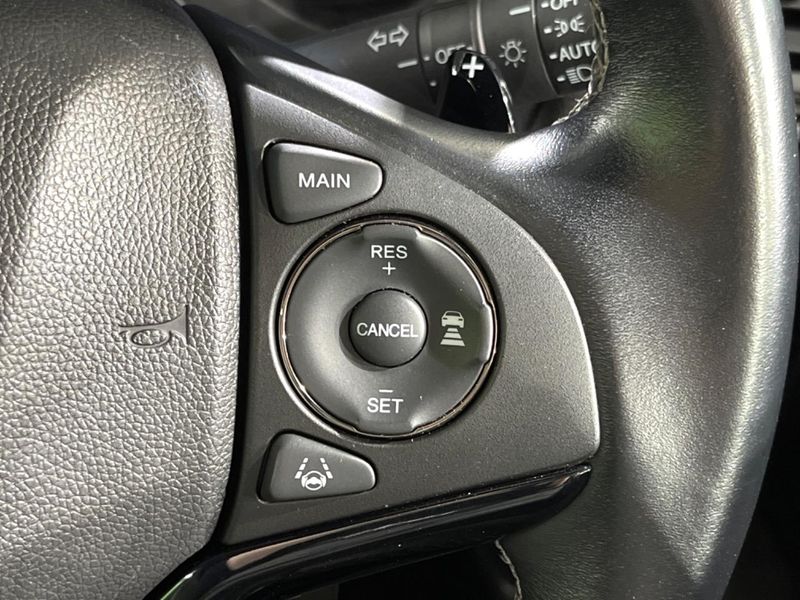 2016 Honda Vezel DAA-RU3 (UW-6a6d657b0e177)[22]