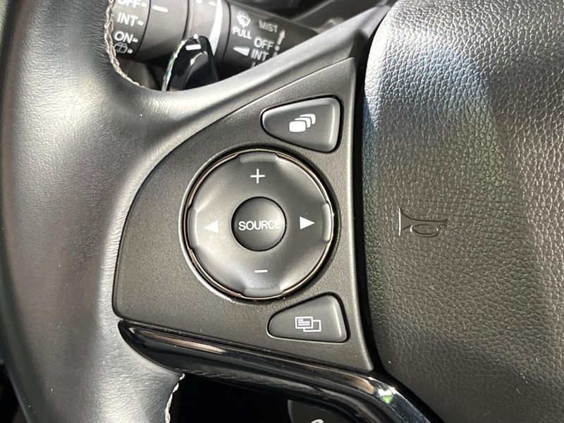 2016 Honda Vezel DAA-RU3 (UW-6a6d657b0e177)[23]