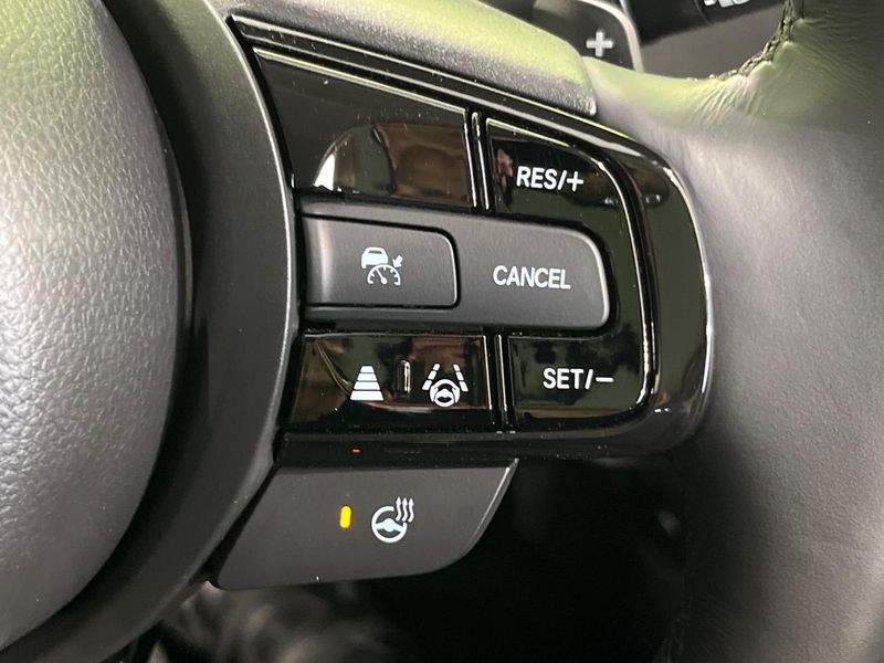 2022 Honda Vezel 6AA-RV5 (UW-6a6d65850487a)[22]