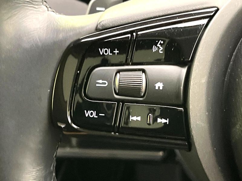 2023 Honda Vezel 6AA-RV5 (UW-6a6d658764504)[14]