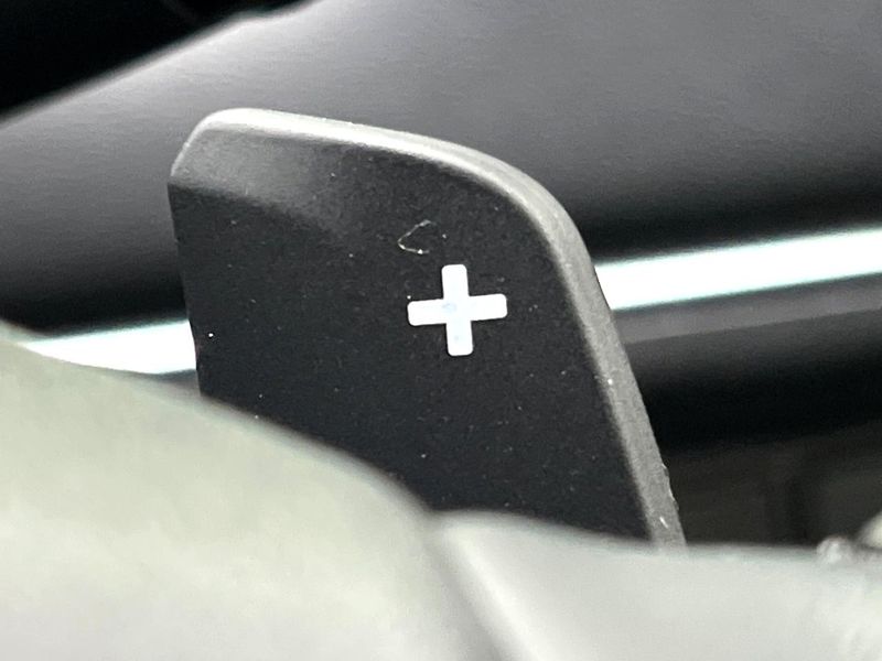 2023 Honda Vezel 6AA-RV5 (UW-6a6d658764504)[15]