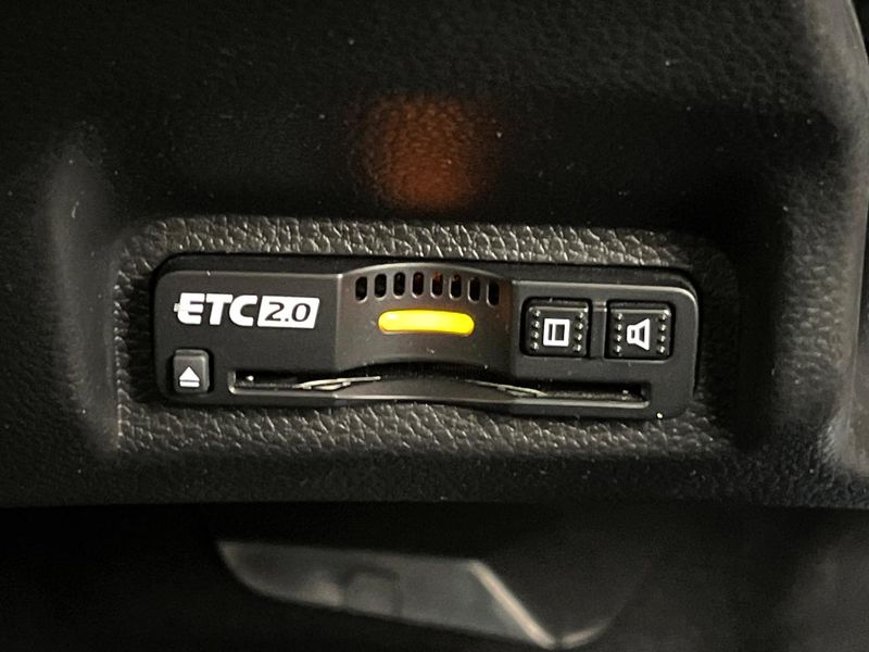 2023 Honda Vezel 6AA-RV5 (UW-6a6d658764504)[10]
