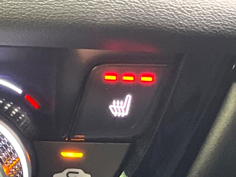 2023 Honda Vezel 6AA-RV5 (UW-6a6d658764504)[23]