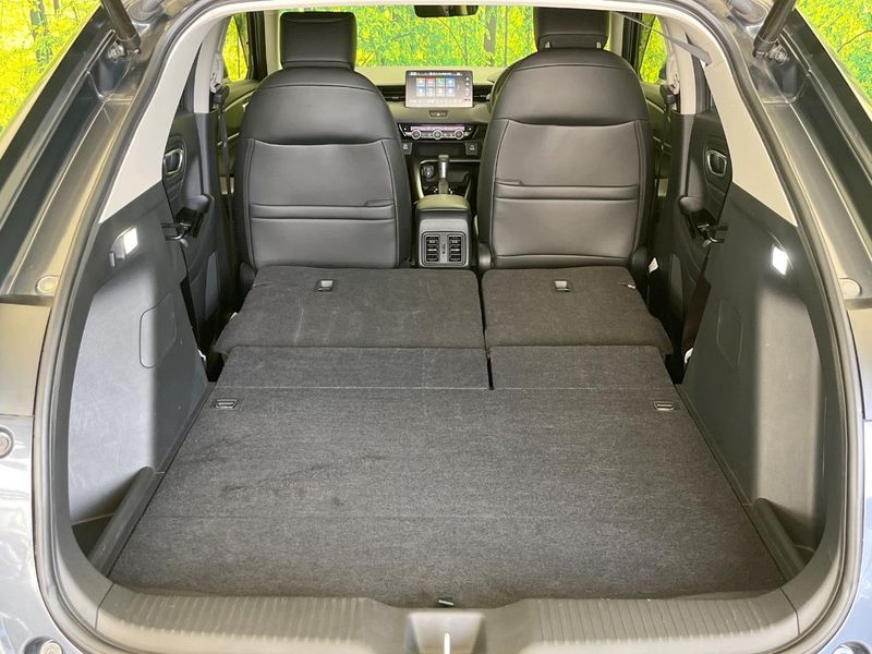 2023 Honda Vezel 6AA-RV5 (UW-6a6d6588192cd)[26]