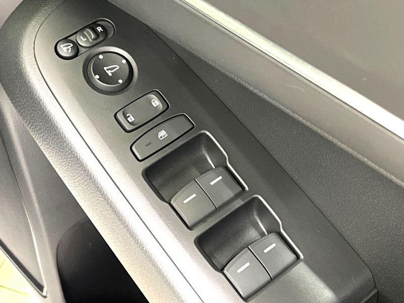 2024 Honda Vezel 6AA-RV5 (UW-6a6d658c10645)[14]