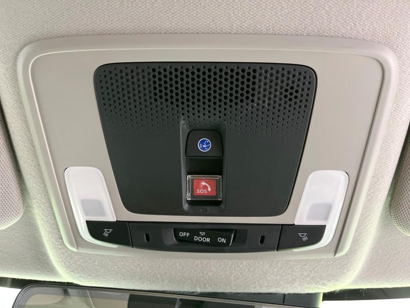 2022 Honda Vezel 6AA-RV6 (UW-6a6d658f64ed3)[23]