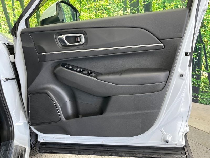 2022 Honda Vezel 6AA-RV6 (UW-6a6d658f64ed3)[15]