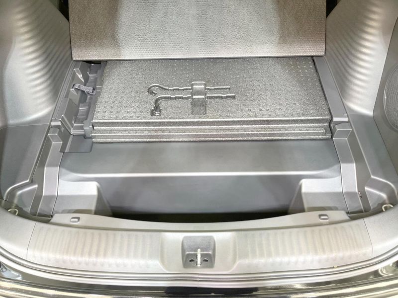 2024 Honda ZR-V 6AA-RZ4 (UW-6a6d65926ea9f)[25]