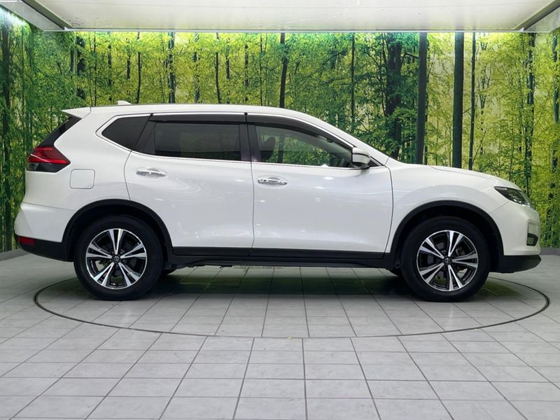 2019 Nissan X-Trail DBA-T32 (UW-6a6d65afdd7fd)[17]