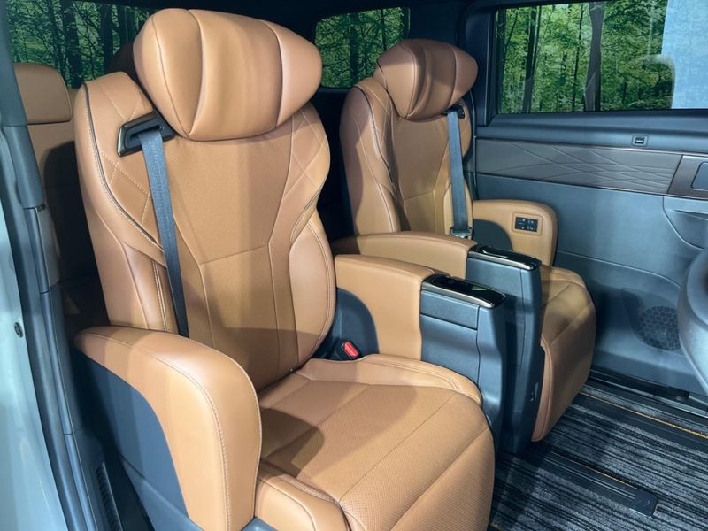 2025 Toyota Vellfire 5BA-TAHA45W (UW-6a6d65b26b034)[12]