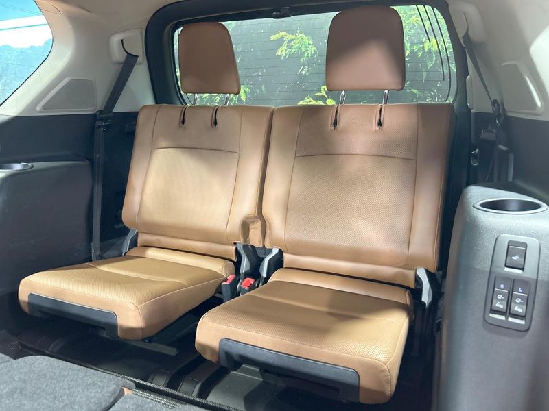 2021 Toyota Land Cruiser Prado 3BA-TRJ150W (UW-6a6d65b775ce8)[23]