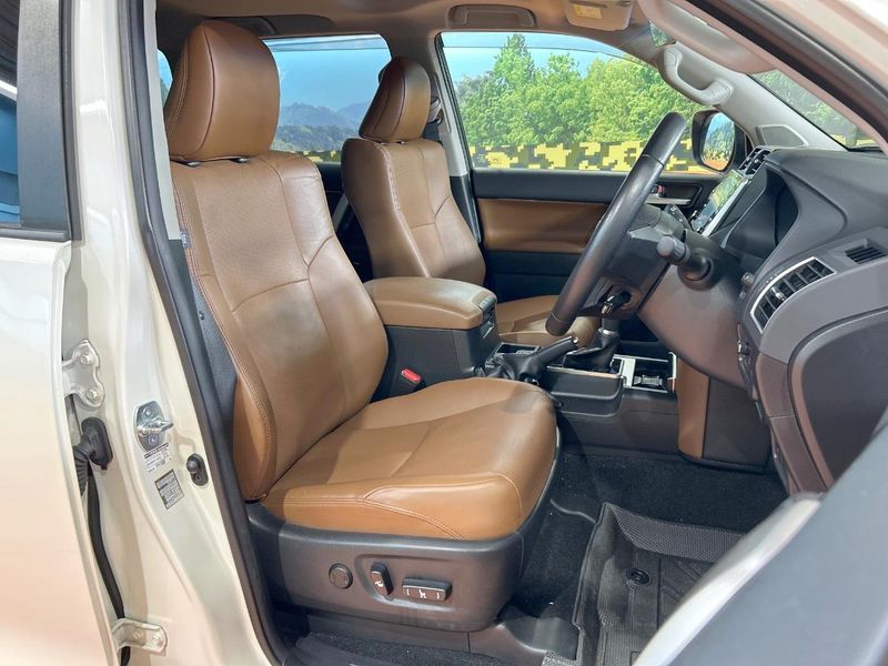 2021 Toyota Land Cruiser Prado 3BA-TRJ150W (UW-6a6d65b775ce8)[20]