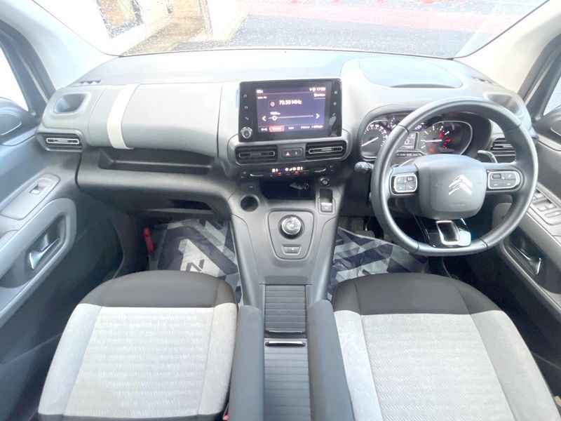 2023 Citroen Berlingo 3DA-K9CYH01L (UW-6a6d65d5960ab)[18]