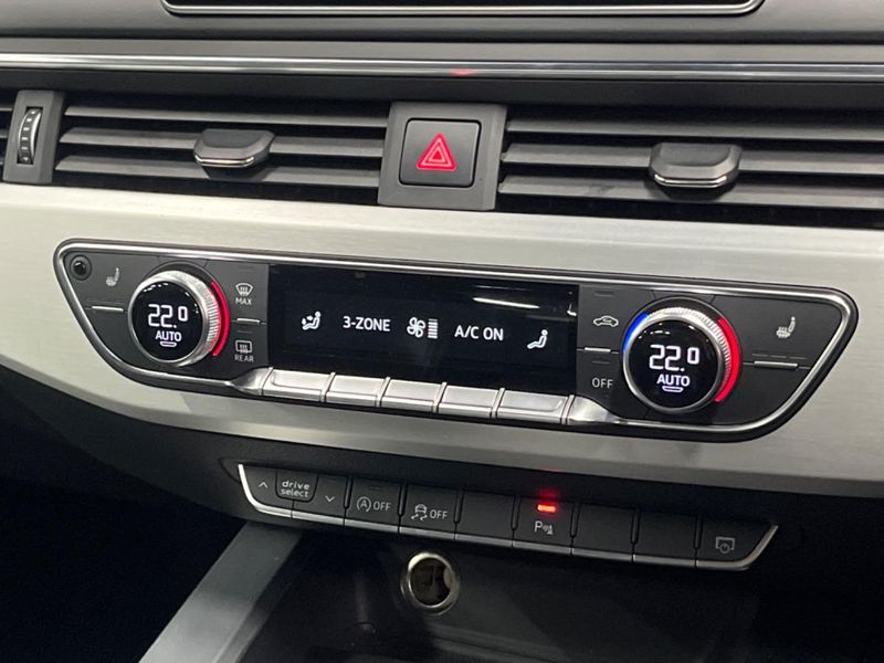 2016 Audi A4 ABA-8WCYRF (UW-6a6d65db055dc)[21]