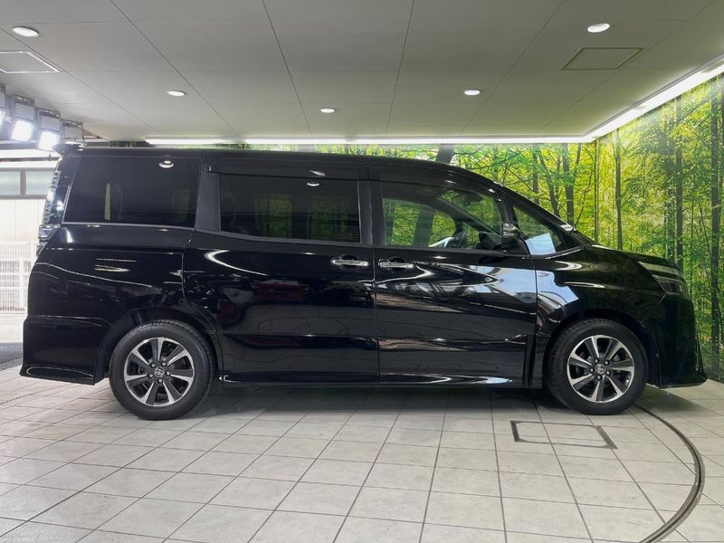 2019 Toyota Voxy DBA-ZRR80W (UW-6a6d66134f345)[4]