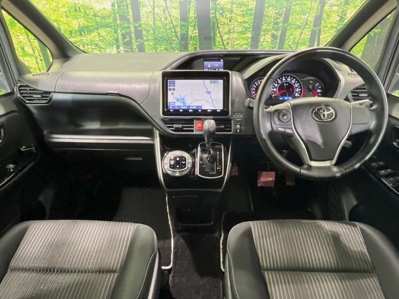 2019 Toyota Voxy DBA-ZRR80W (UW-6a6d66134f345)[22]