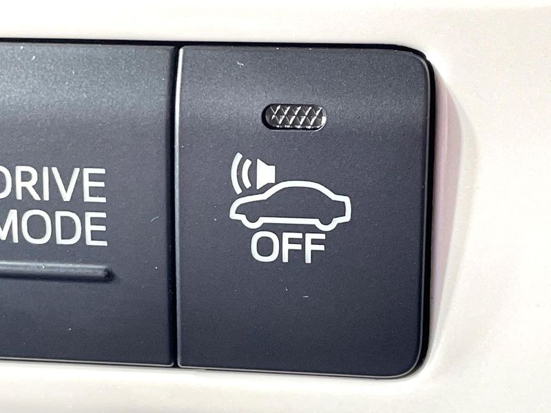 2017 Toyota Prius DAA-ZVW50 (UW-6a6d663601f3a)[21]