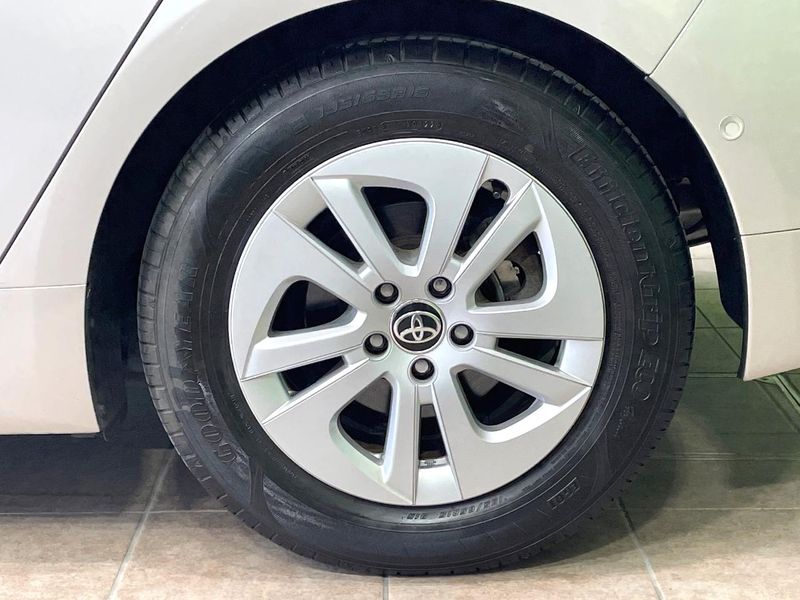 2017 Toyota Prius DAA-ZVW50 (UW-6a6d663601f3a)[11]