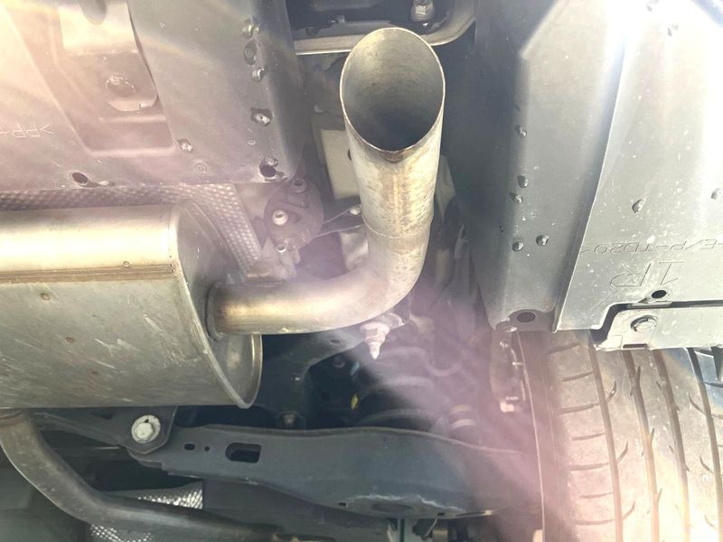 2018 Toyota Prius DAA-ZVW50 (UW-6a6d6636d283c)[28]