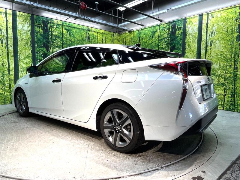 2018 Toyota Prius DAA-ZVW50 (UW-6a6d6636d283c)[23]