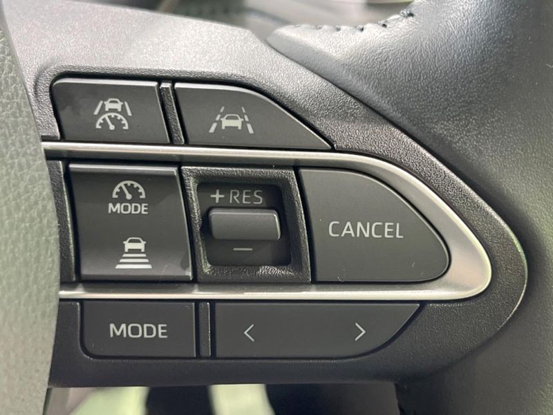 2023 Toyota Voxy 6AA-ZWR90W (UW-6a6d6657816ef)[22]