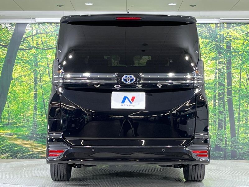 2025 Toyota Voxy 6AA-ZWR90W (UW-6a6d665d584a8)[14]