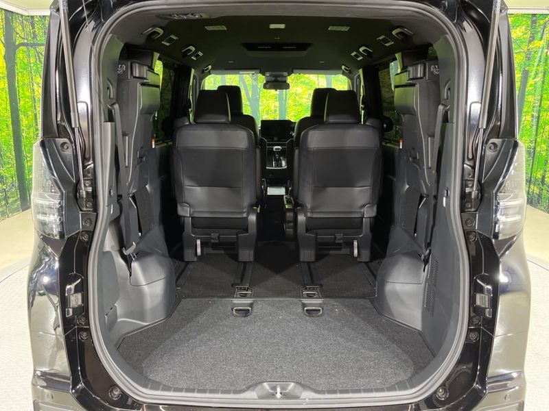 2025 Toyota Voxy 6AA-ZWR90W (UW-6a6d665d584a8)[26]