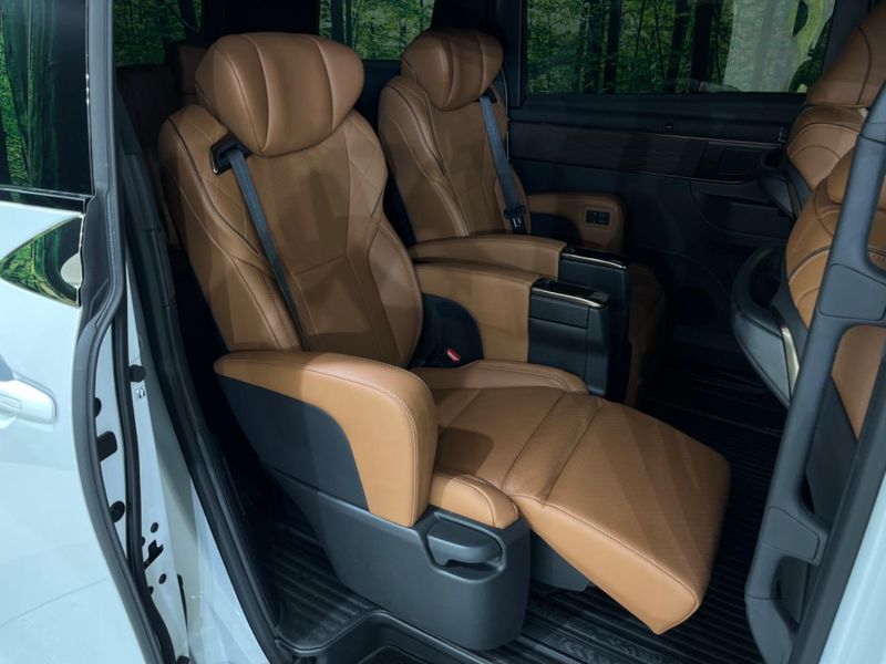 2024 Toyota Vellfire Hybrid 6AA-AAHH40W (UW-6a6eb393eb4be)[25]