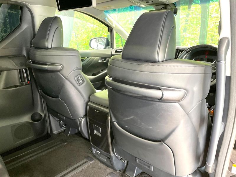 2022 Toyota Alphard 3BA-AGH30W (UW-6a6eb3b43897f)[9]