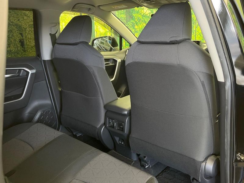2020 Toyota RAV4 6AA-AXAH52 (UW-6a6eb3cddaf3e)[8]