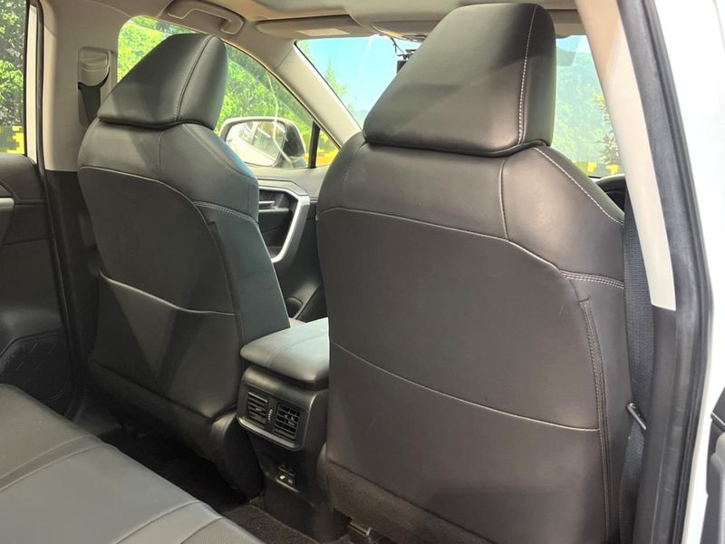 2023 Toyota RAV4 6AA-AXAH54 (UW-6a6eb3d1e3ff4)[22]